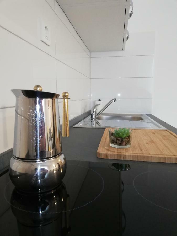 New Renovated Apartment 15 Min From Beach On Foot Pula Bagian luar foto